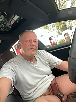 DildoMike online show from November 20, 8:13 am