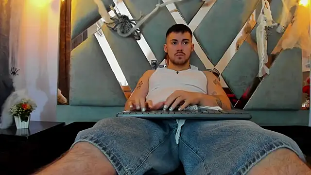 BrunoWalkerr online show from November 3, 12:09 pm