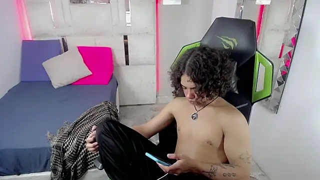 Stein  online show from November 13, 9:08 pm