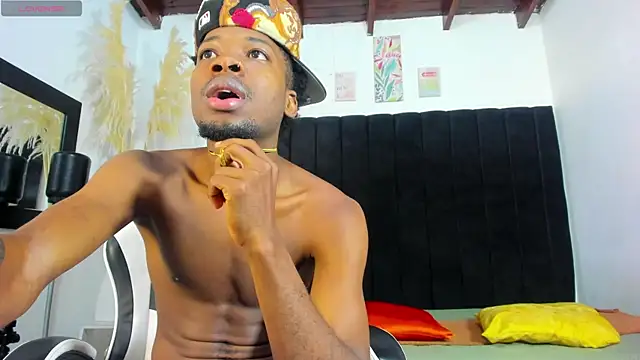 maikol monstercock online show from November 15, 1:18 am