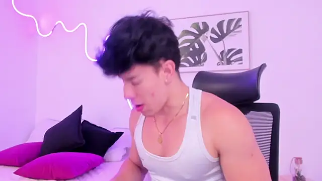 MaxCooper1 online show from October 10, 4:50 am