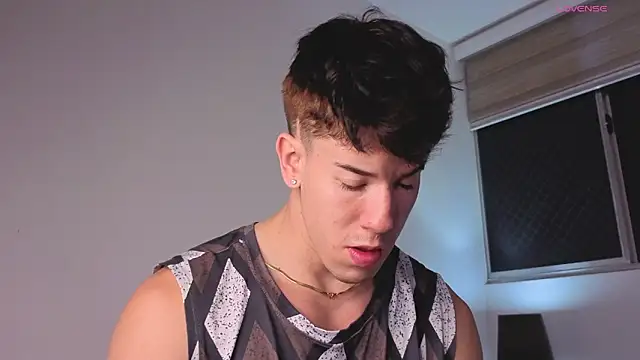 MaxCooper1 online show from November 28, 4:26 am