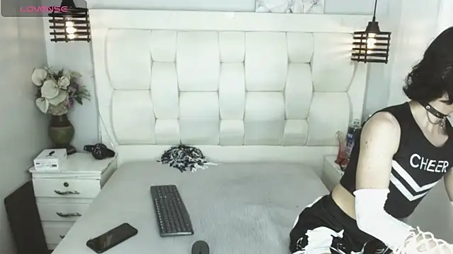 Atley Dolly online show from October 17, 9:19 pm