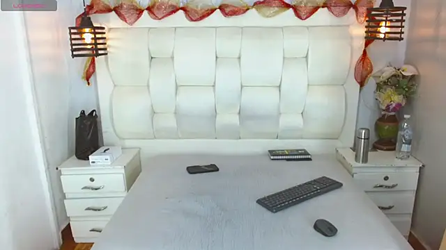 Atley Dolly online show from December 17, 9:43 pm