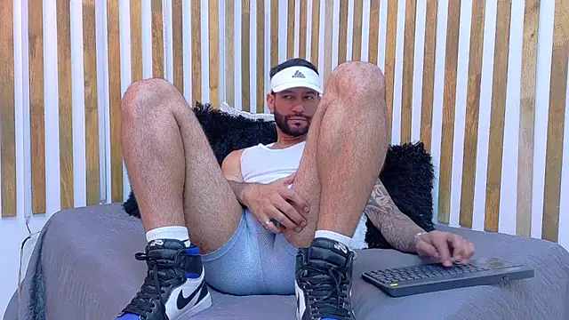 yorbymaxx online show from March 6, 2:47 pm