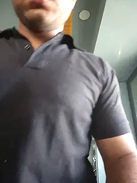  Danny   online show from February 12, 5:46 am