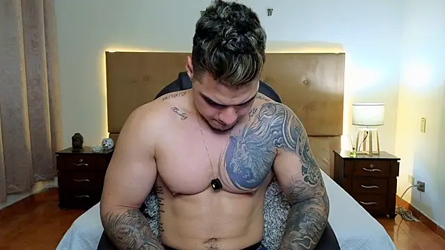 Steven Velez online show from September 19, 2:56 am