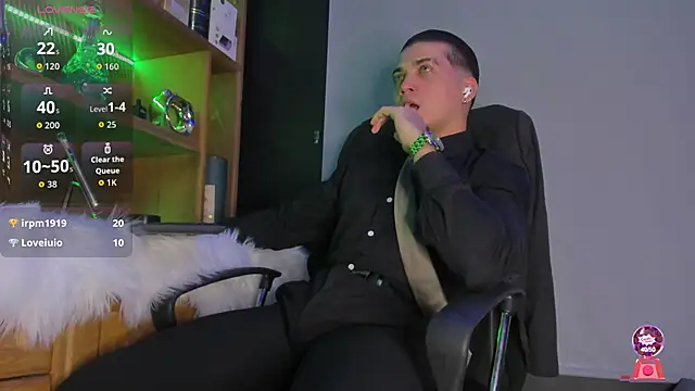 Gael williams1 online show from October 8, 3:33 am