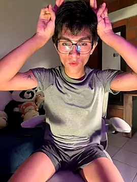 Snapshot of Angel_bunny2 chatting on September 14, 1:18 am Angel bunny2 online show from September 14, 1:18 am