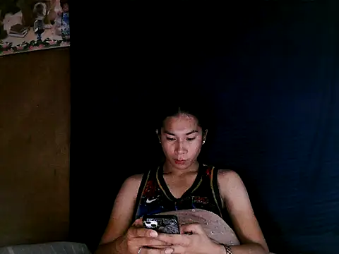 Snapshot of Asian_PrettyAle chatting on September 28, 3:37 am Asian PrettyAle online show from September 28, 3:37 am