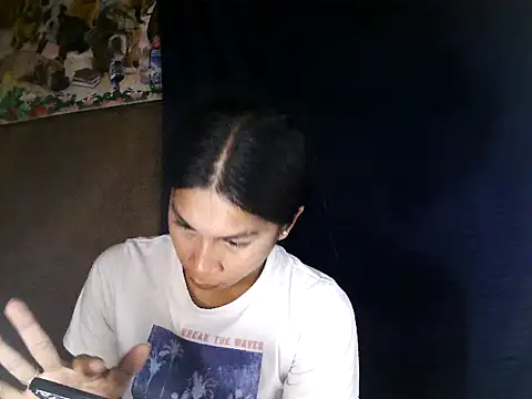 Snapshot of Asian_PrettyAle chatting on October 1, 4:00 pm Asian PrettyAle online show from October 1, 4:00 pm
