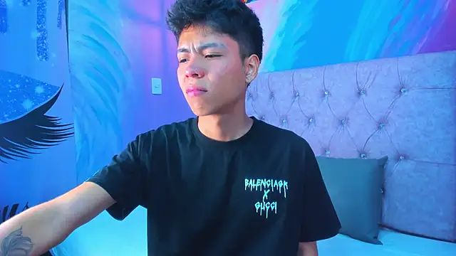 MaxiWildd online show from June 3, 1:02 pm