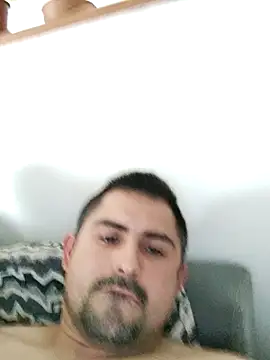 Bradd 32 online show from November 3, 5:48 pm