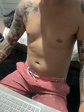 Snapshot of AnimistEquity chatting on October 27, 8:00 pm AnimistEquity online show from October 27, 8:00 pm