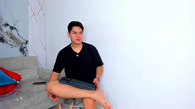 Asta Black online show from November 16, 9:06 pm