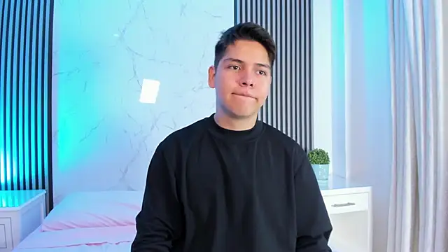 Asta Black online show from November 8, 9:07 pm