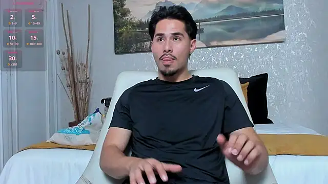 loghan fox online show from December 22, 8:39 pm