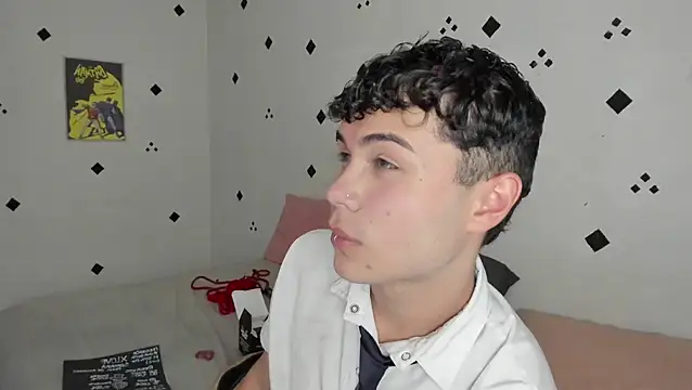 crushnier1 online show from October 9, 6:24 pm