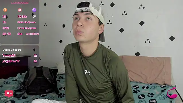 crushnier1 online show from November 7, 6:11 pm