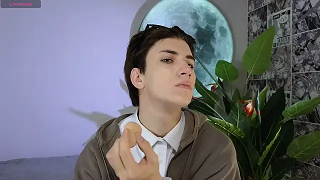 Oliver Starboy online show from October 6, 8:19 am