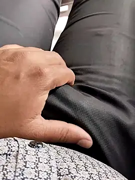 hunk28 6 online show from November 2, 7:23 am