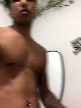 Snapshot of elvisnaomorreu chatting on October 30, 10:00 pm elvisnaomorreu online show from October 30, 10:00 pm