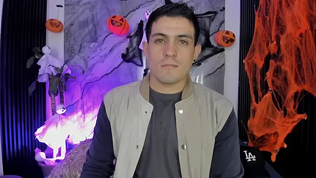 William Steel  online show from October 21, 4:04 am