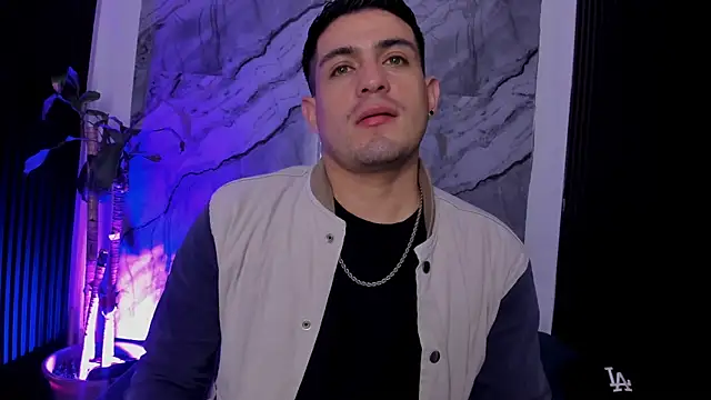 William Steel  online show from November 4, 3:40 am