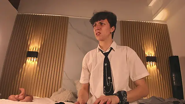 IM DAREN online show from November 12, 3:23 am