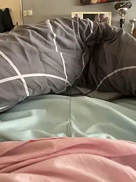 Zizibeaugoss online show from April 6, 1:56 pm