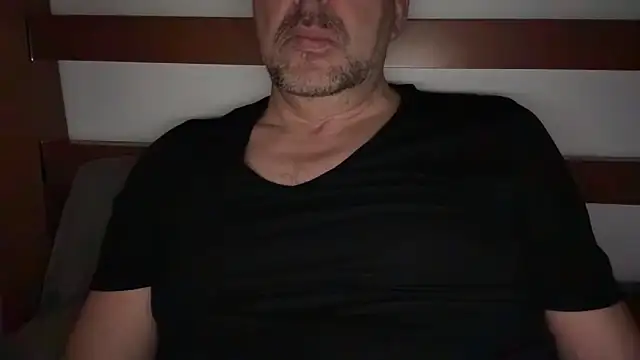 Snapshot of german9inch chatting on February 1, 9:40 pm german9inch online show from February 1, 9:40 pm