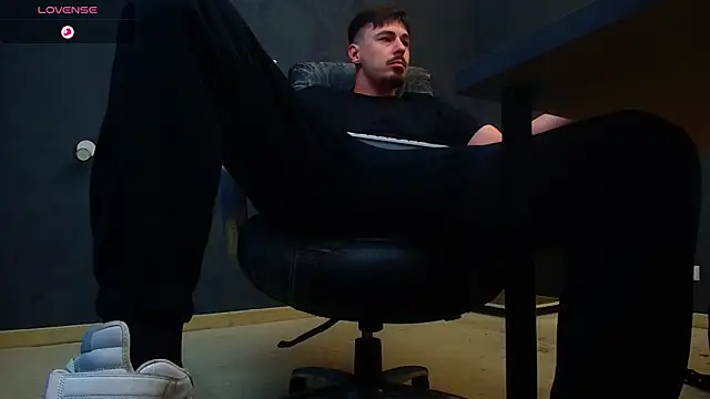 EnzoRace online show from November 12, 5:35 am