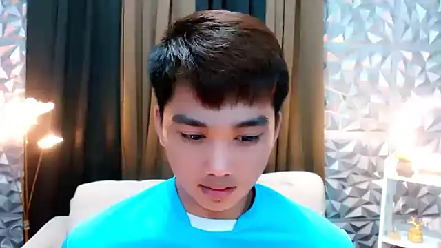 Snapshot of Mister_officer69 chatting on October 3, 2:44 pm Mister officer69 online show from October 3, 2:44 pm