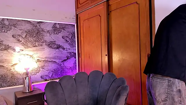 BILLY JAMEES online show from March 10, 2:12 pm