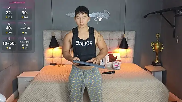 Snapshot of Horny_nick18 chatting on September 29, 12:46 pm Horny nick18 online show from September 29, 12:46 pm