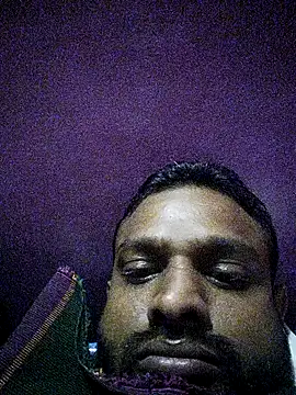 sideline 143 online show from November 28, 3:03 pm