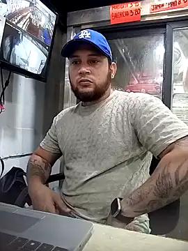 Catire10  online show from October 15, 6:59 pm