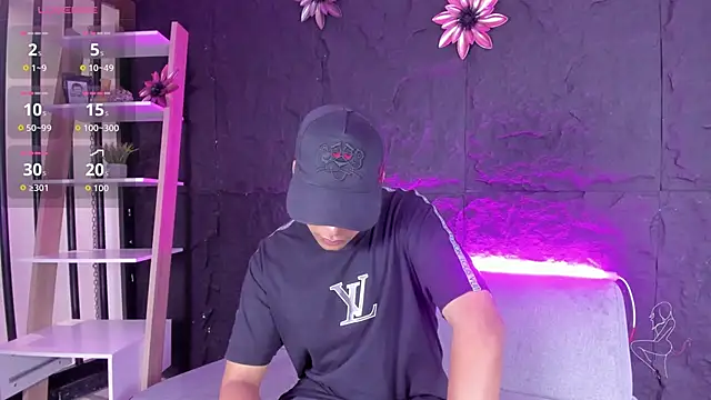 Snapshot of IsaacBlack_ chatting on October 2, 4:49 am IsaacBlack online show from October 2, 4:49 am
