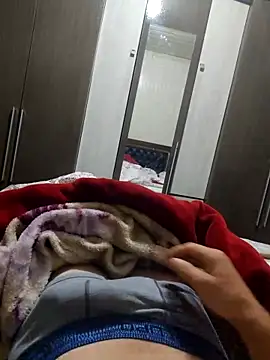 Gustavo198045 online show from October 22, 3:21 am