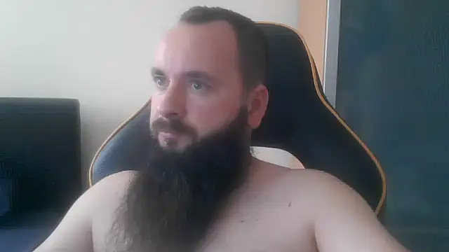 LondonMan1988 online show from October 25, 11:34 am