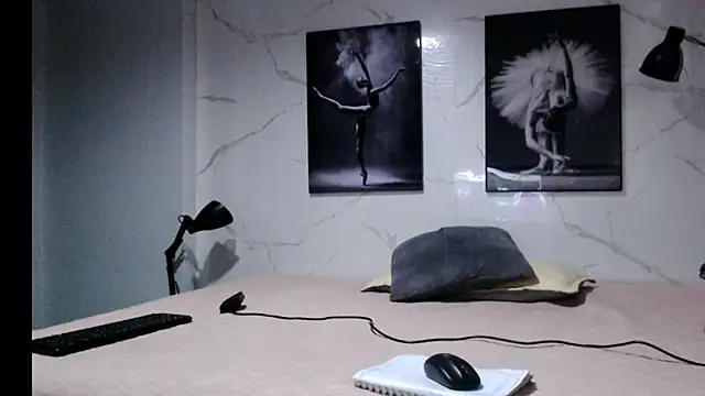 David niet online show from October 23, 5:49 pm