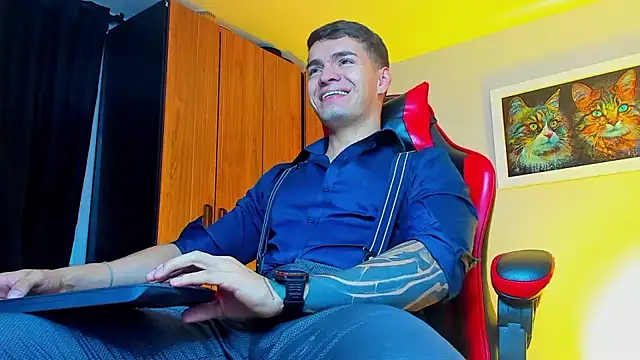 ALPHA DOMINUS  online show from October 8, 3:55 am