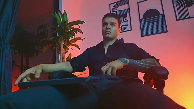 ALPHA DOMINUS  online show from March 27, 6:50 am