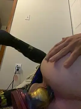 KyBall42 online show from November 22, 8:14 am