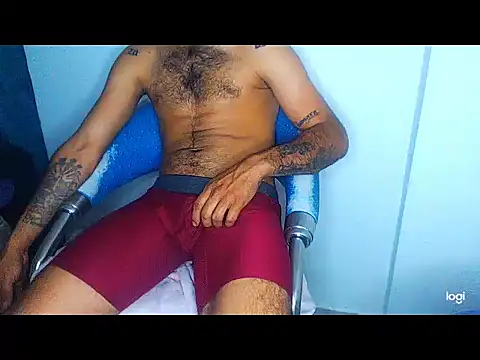 latinboyyth online show from October 1, 7:56 am