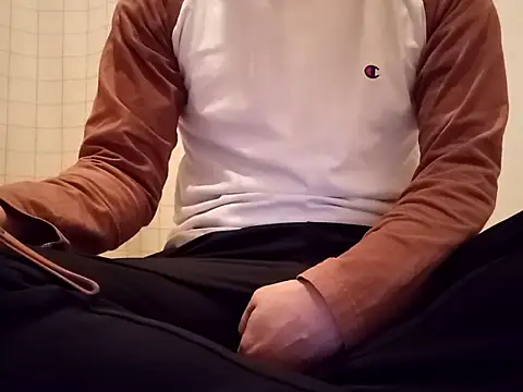 nori1981 oosaka online show from February 7, 4:02 pm