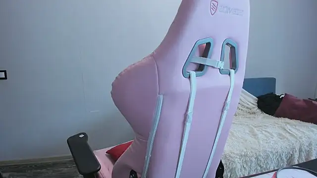 eleganc3 online show from February 17, 9:08 am