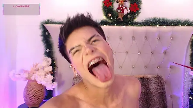 Dulcey  online show from December 19, 6:54 am