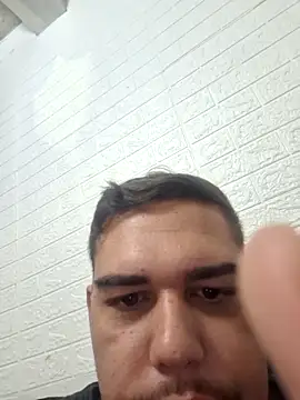 feehzungi0000 online show from April 2, 11:29 am