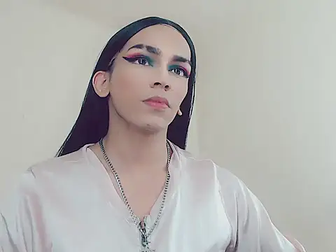 Snapshot of EMPERATRIZDOLL chatting on September 18, 1:40 am EMPERATRIZDOLL online show from September 18, 1:40 am